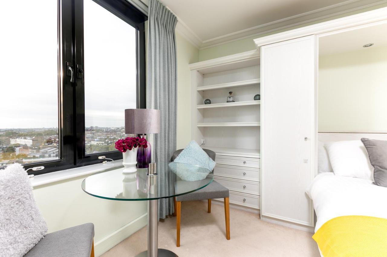 Point West Apartments London Exteriör bild